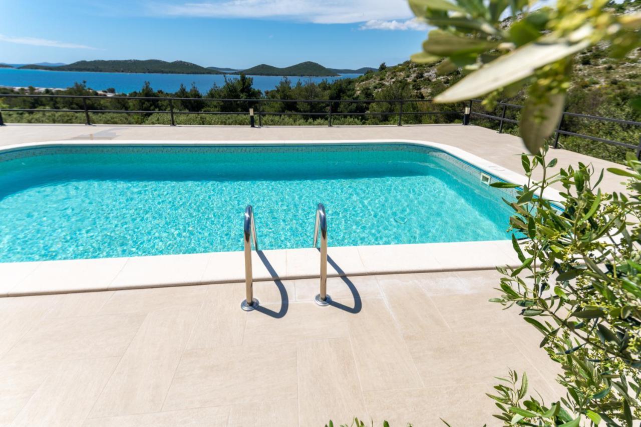 Holiday Home Svemir Drage Exterior foto