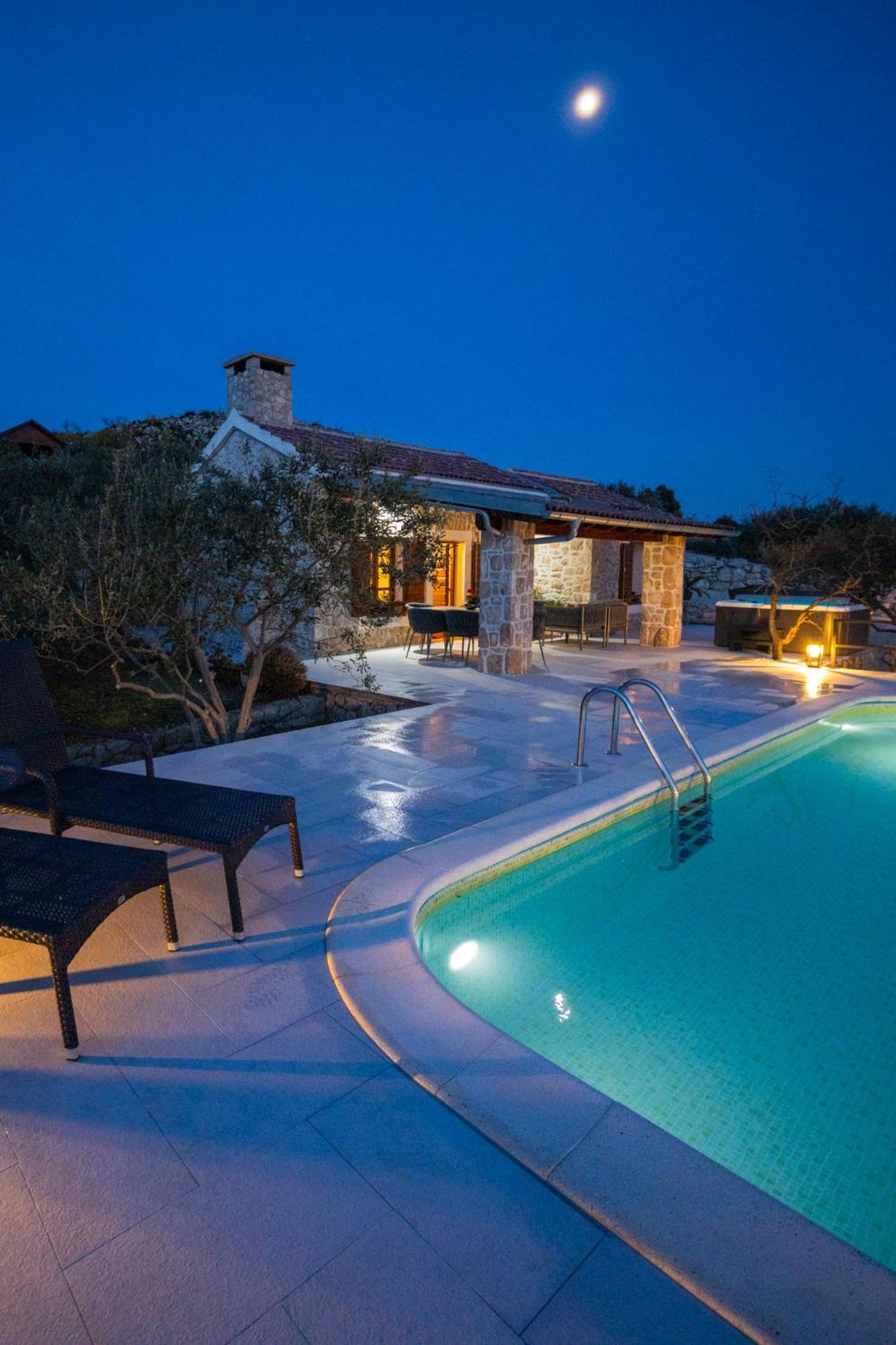 Holiday Home Svemir Drage Exterior foto