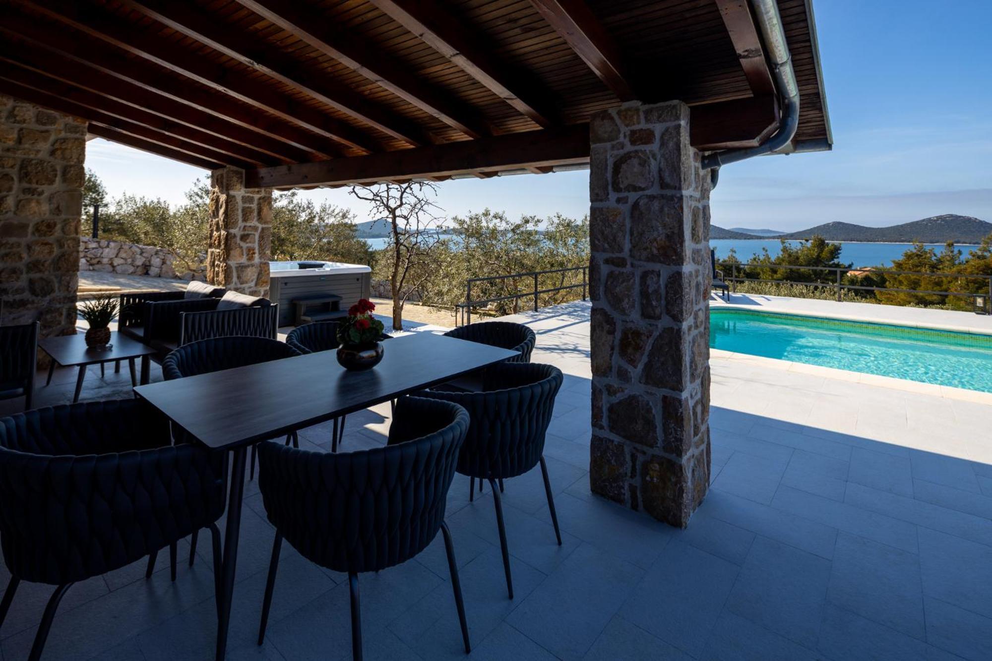 Holiday Home Svemir Drage Exterior foto